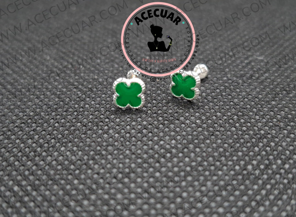 Aretes trebol