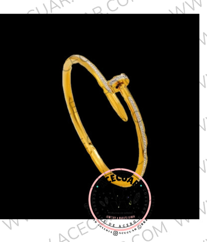Clavo pulsera