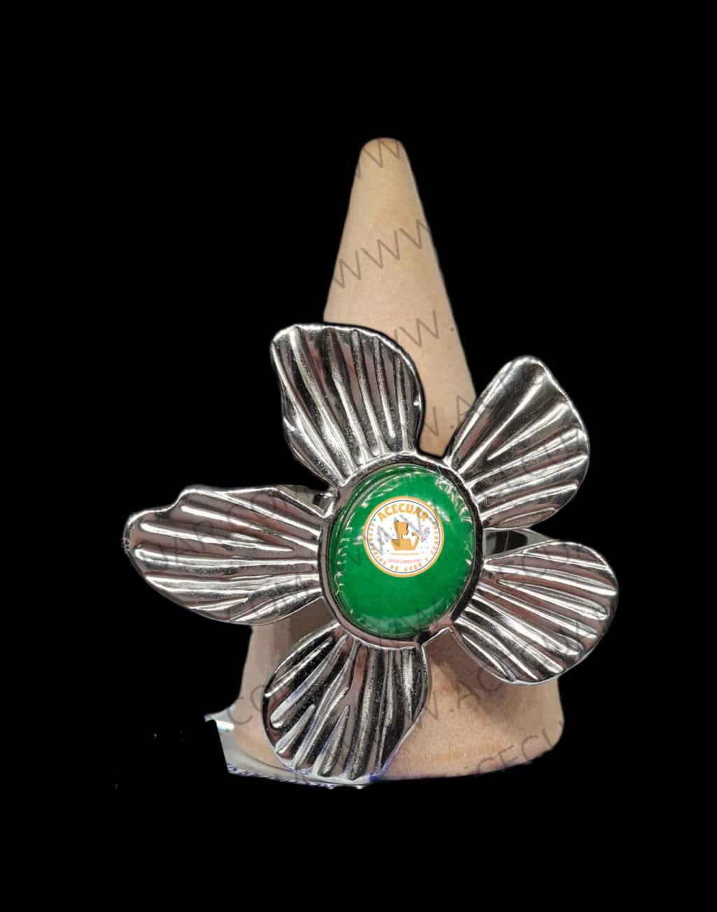Flor grande anillo