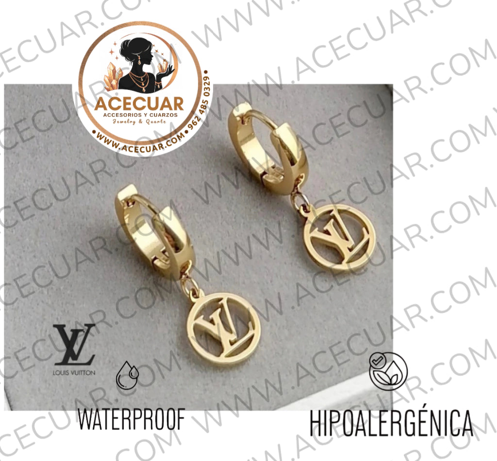 Louis Vuitton arete huggies