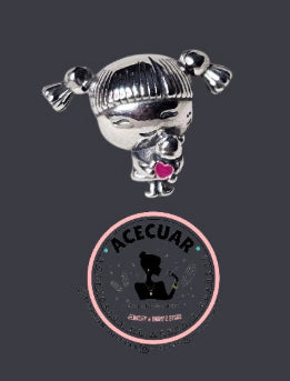 Niña charm